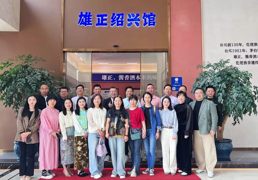 1715649137377900.jpg 286913cd0d705fdc70075a21a319ddad.jpg